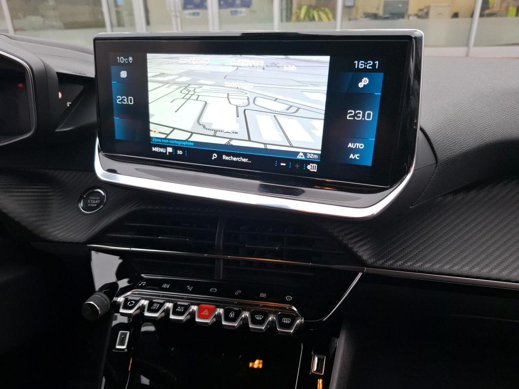 Peugeot 208 PureTech 100 S&S EAT8 Allure Business 2021