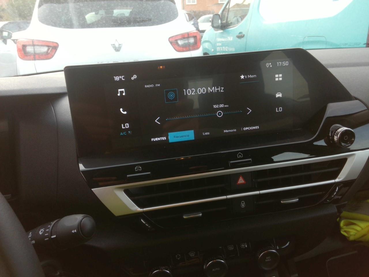 Foto Citroën C4 X 13