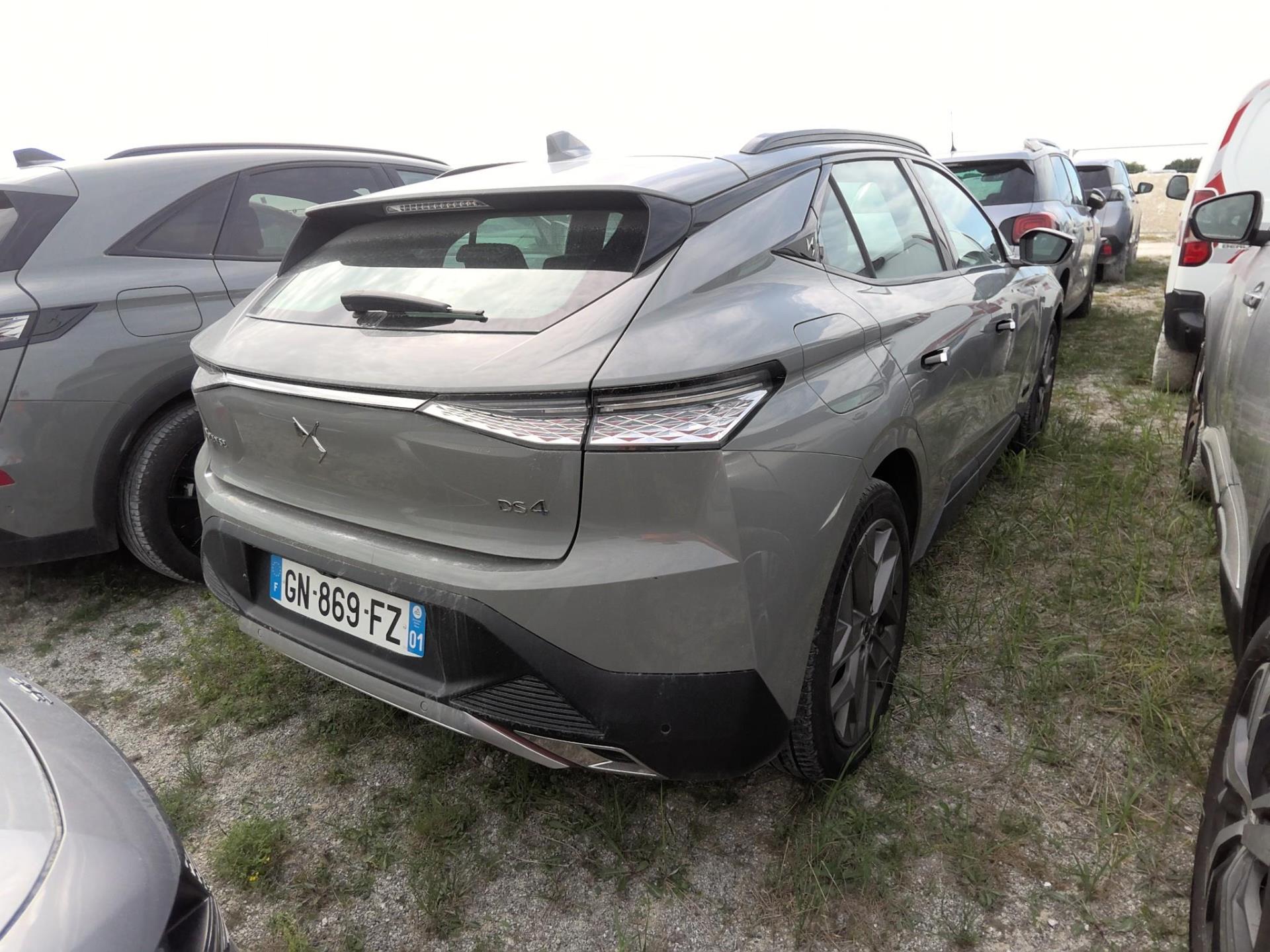 DS DS 4 Hybride E-Tense 225 EAT8 Cross Trocadero 2023