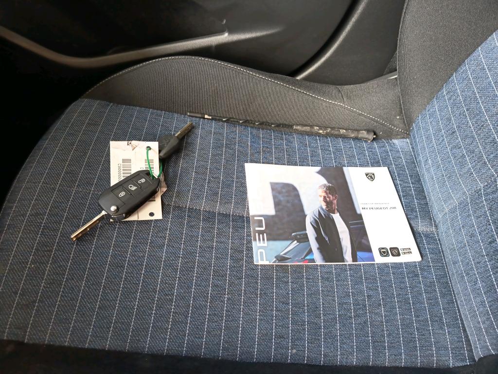 Peugeot 208 PURETECH 75 S&S BVM5 PREMIUM 2022