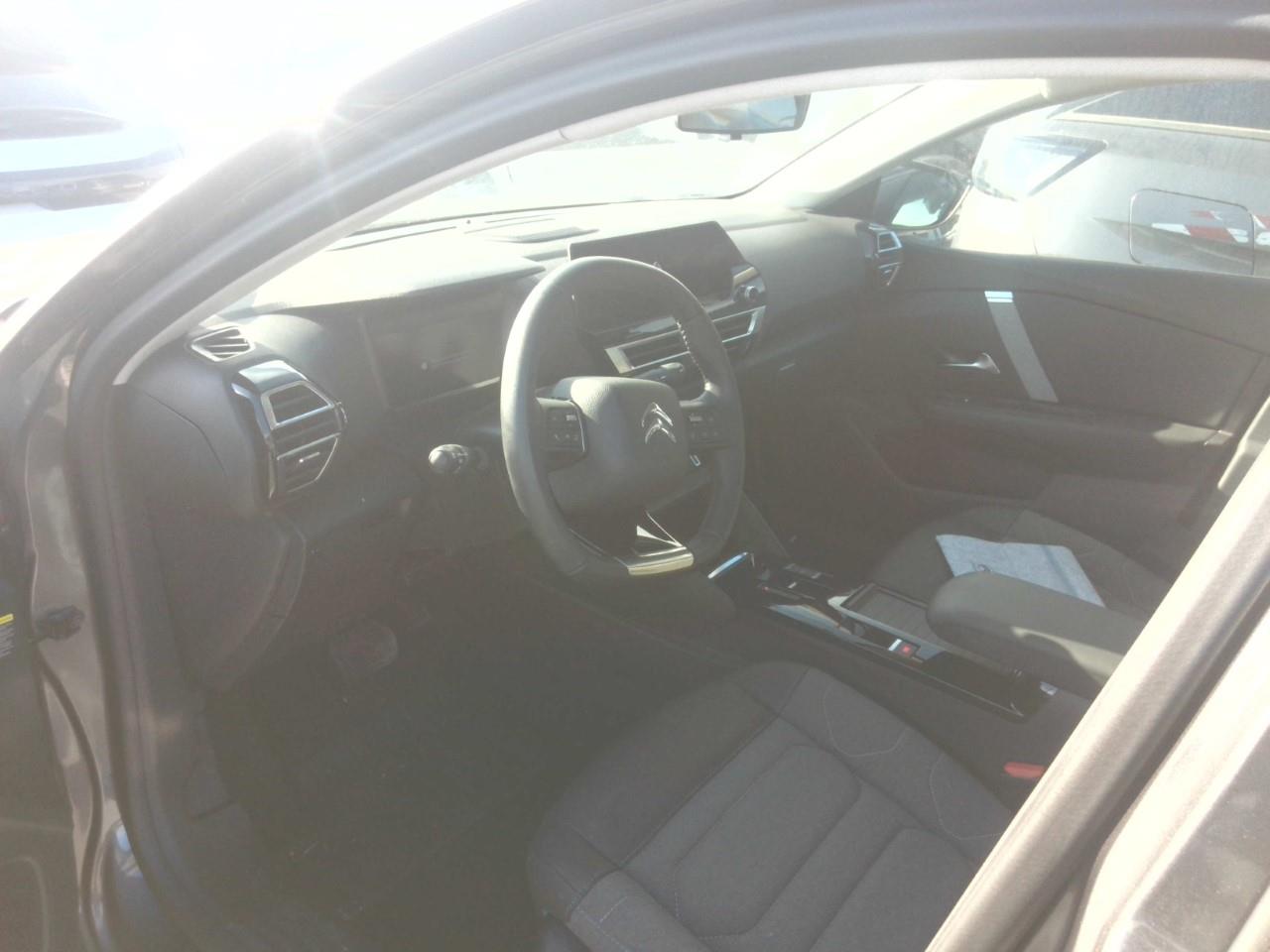 Foto Citroën C4 X 3