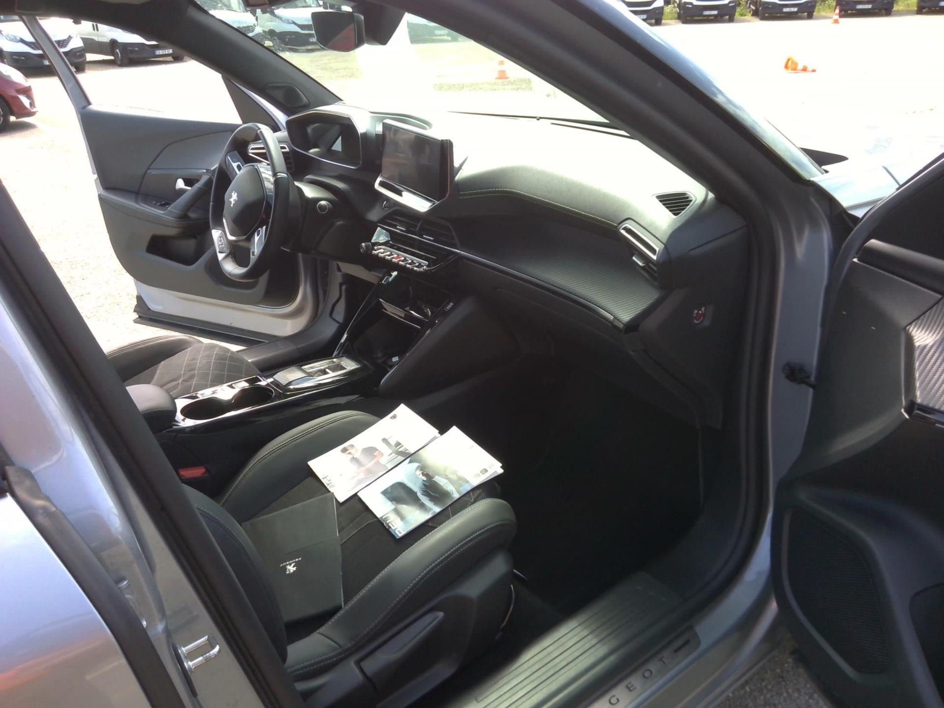 Peugeot 2008 Electrique 136 ch GT Pack 2022