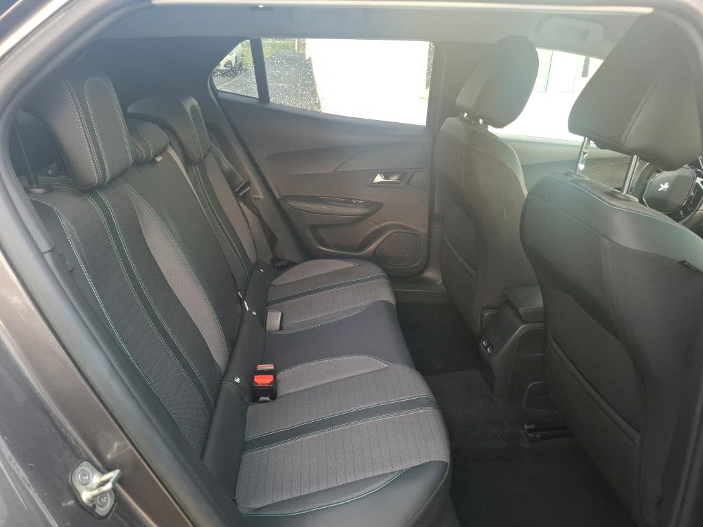 Peugeot 2008 BlueHDi 130 S&S EAT8 Allure Pack 2022