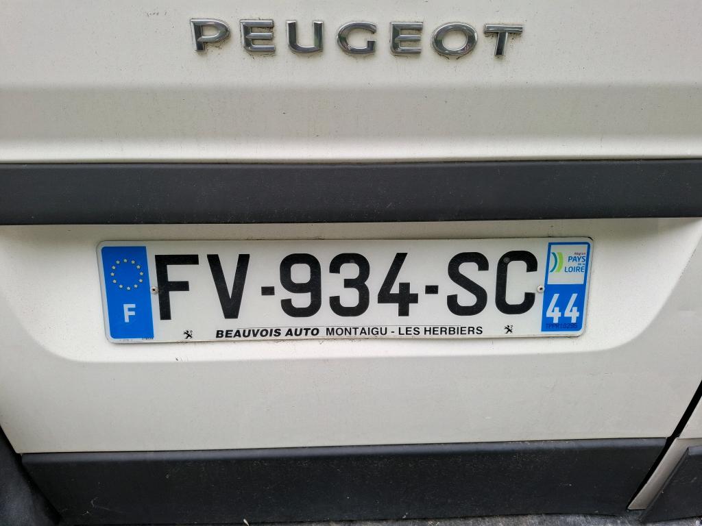 Peugeot BOXER TOLE 335 L2H2 BLUEHDI 120 S&S ASPHALT 2020