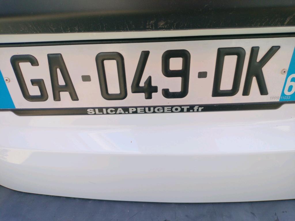 Peugeot EXPERT FGN TOLE COMPACT 2.0 BLUEHDI 120 S&S EAT8 URBAN 2021