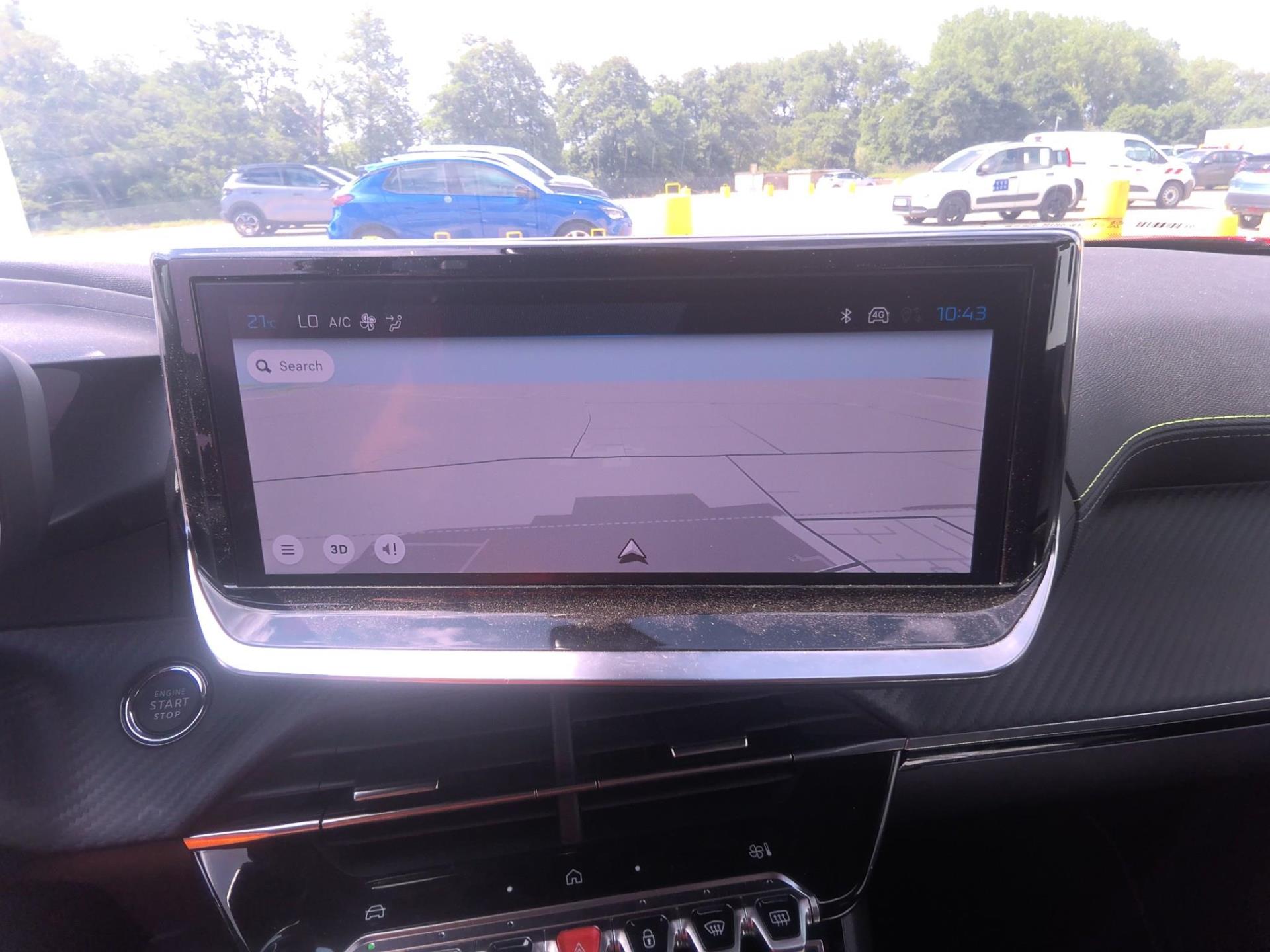 Peugeot 2008 Hybrid 136 e-DCS6 GT 2025