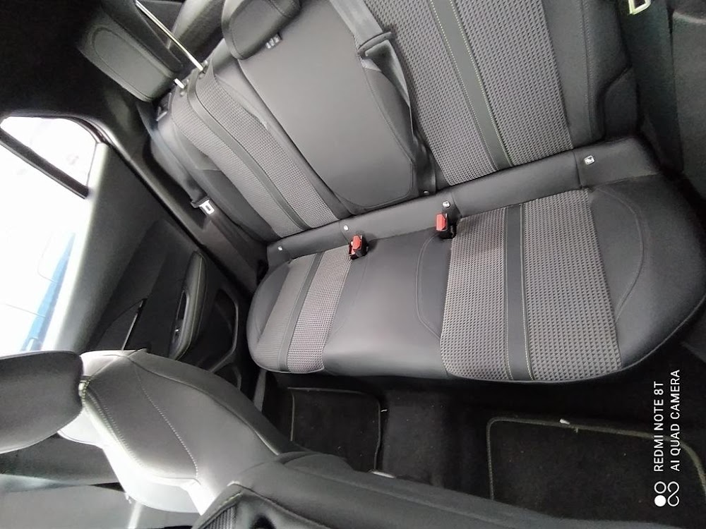 Foto Peugeot 2008 9