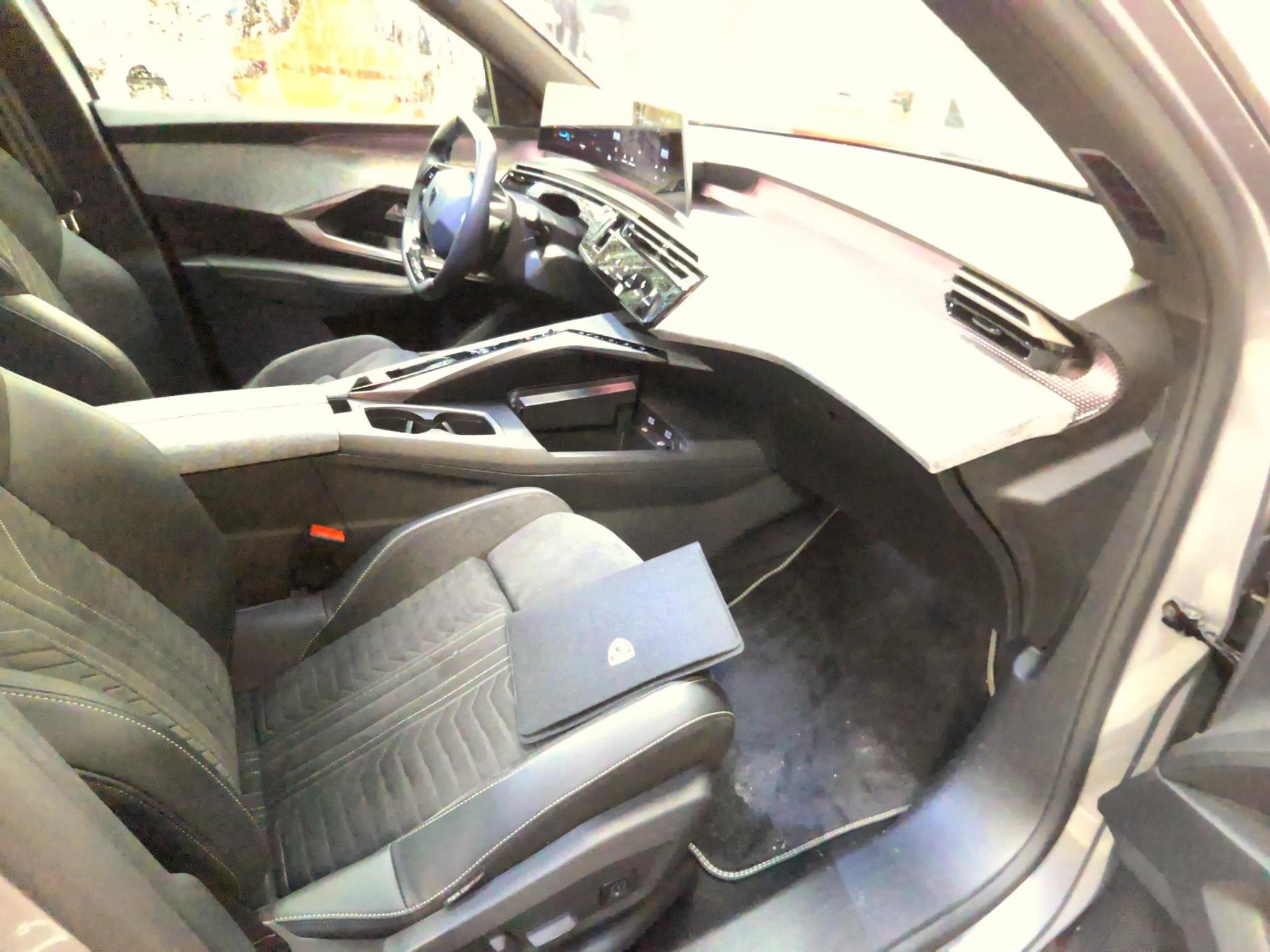 Peugeot 3008 Electrique 210 ch 73 kWh GT 2025