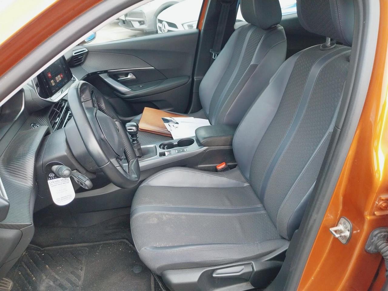 Foto Peugeot 2008 8