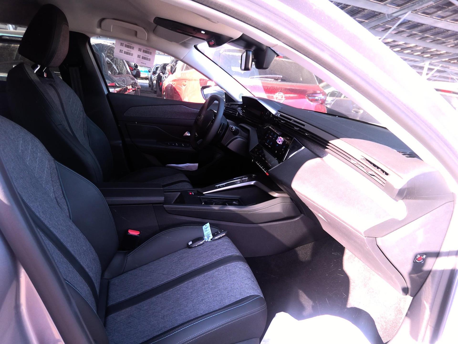 Peugeot 408 PHEV 225 e-EAT8 Allure Pack 2022