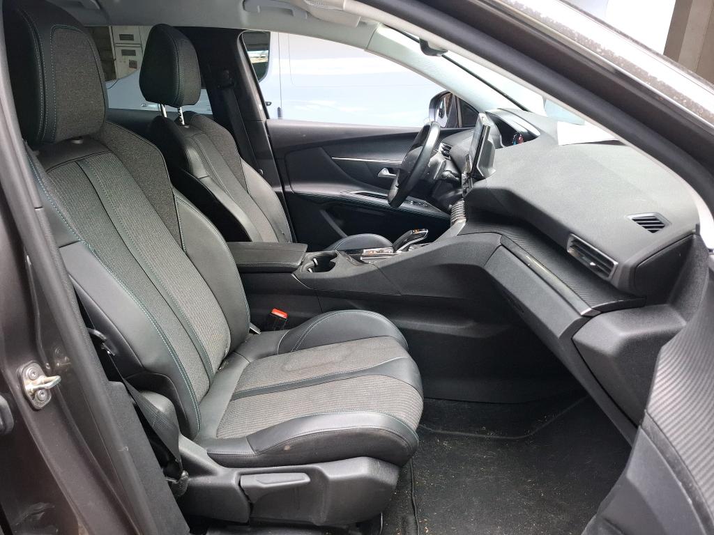 Peugeot 3008 Hybrid 225 e-EAT8 Allure 2021