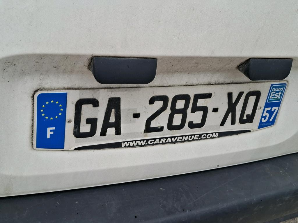 Peugeot PARTNER FOURGON STANDARD 650 KG BLUEHDI 130 S&S EAT8 ASPHALT 2021