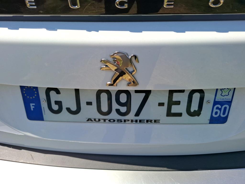 Peugeot 2008 BlueHDi 130 S&S EAT8 Allure 2022