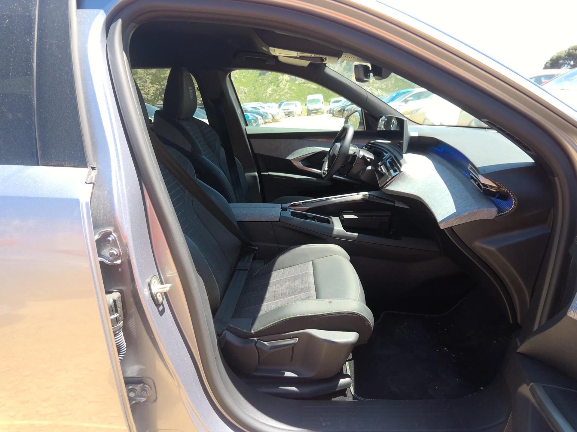 Peugeot 5008 Hybrid 145 ch e-DCS6 GT 2025