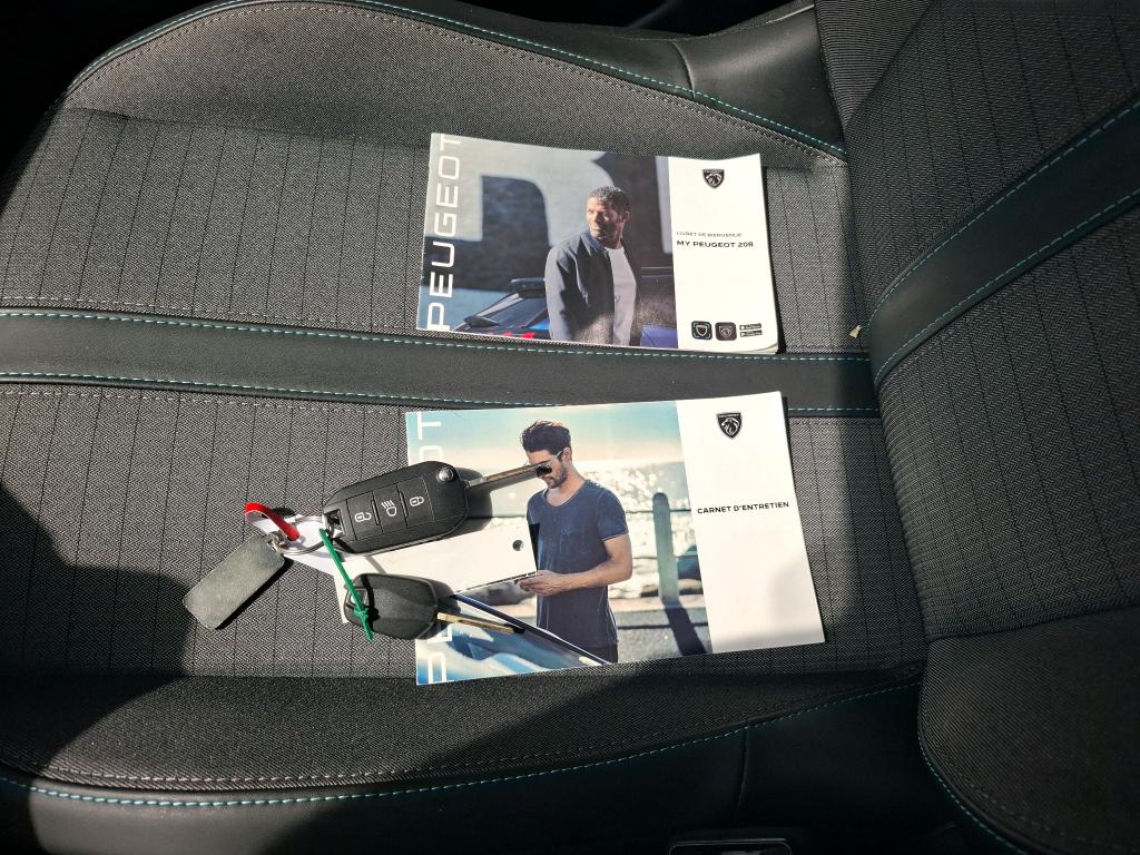 Peugeot 208 PureTech 100 S&S BVM6 Allure 2022