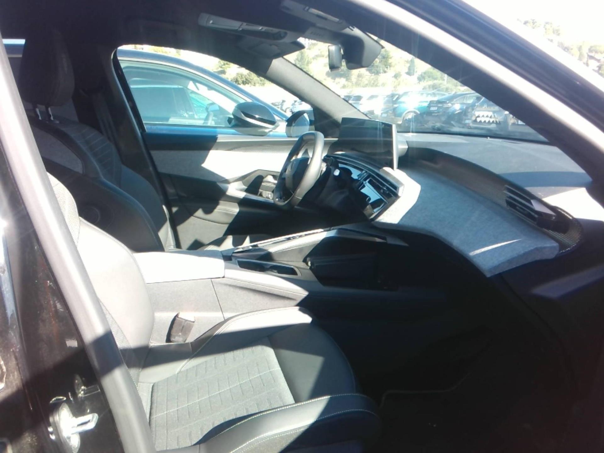 Peugeot 5008 Hybrid 145 ch e-DCS6 GT 2026
