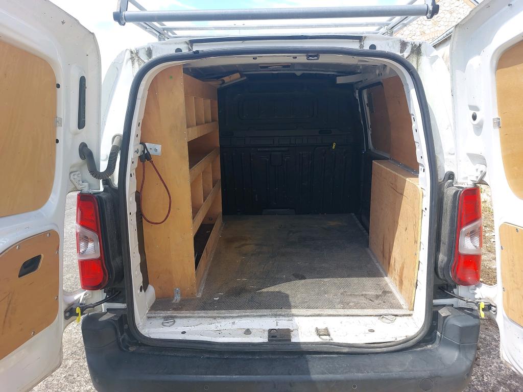Peugeot PARTNER FOURGON STANDARD 650 KG BLUEHDI 100 S&S BVM5 PREMIUM 2020