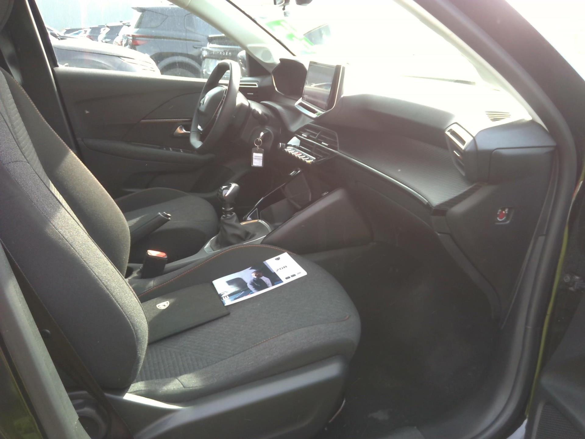 Peugeot 208 100 S&S BVM6 Style 2025