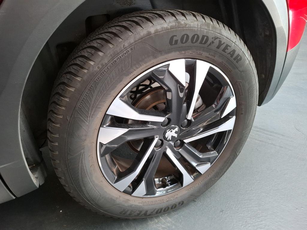 Peugeot 2008 PureTech 130 S&S EAT8 Allure 2022