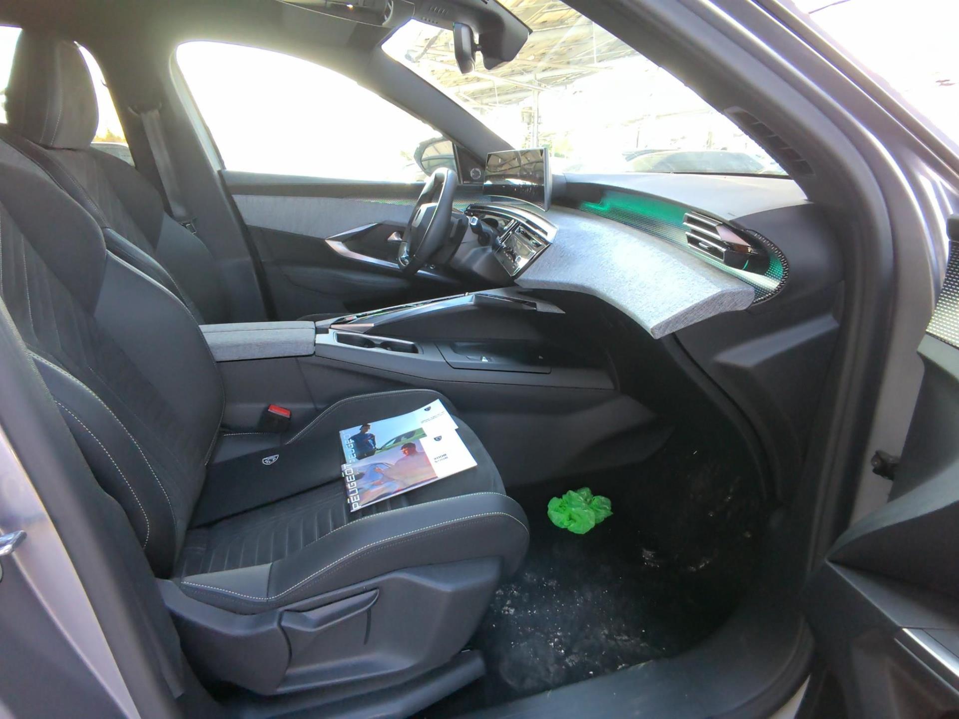Peugeot 3008 Hybrid 136 e-DCS6 GT 2024