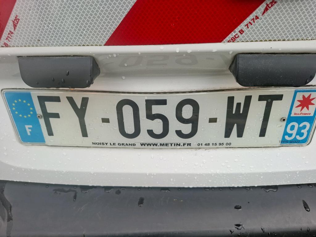 Peugeot PARTNER FOURGON LONG 950 KG BLUEHDI 130 S&S EAT8 ASPHALT 2021