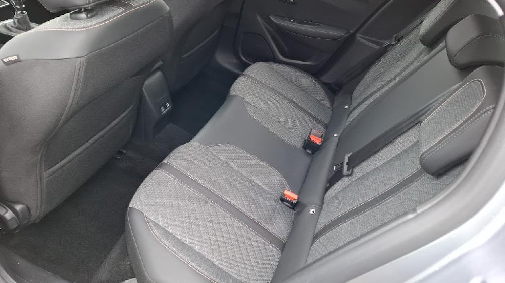 Foto Peugeot 208 12