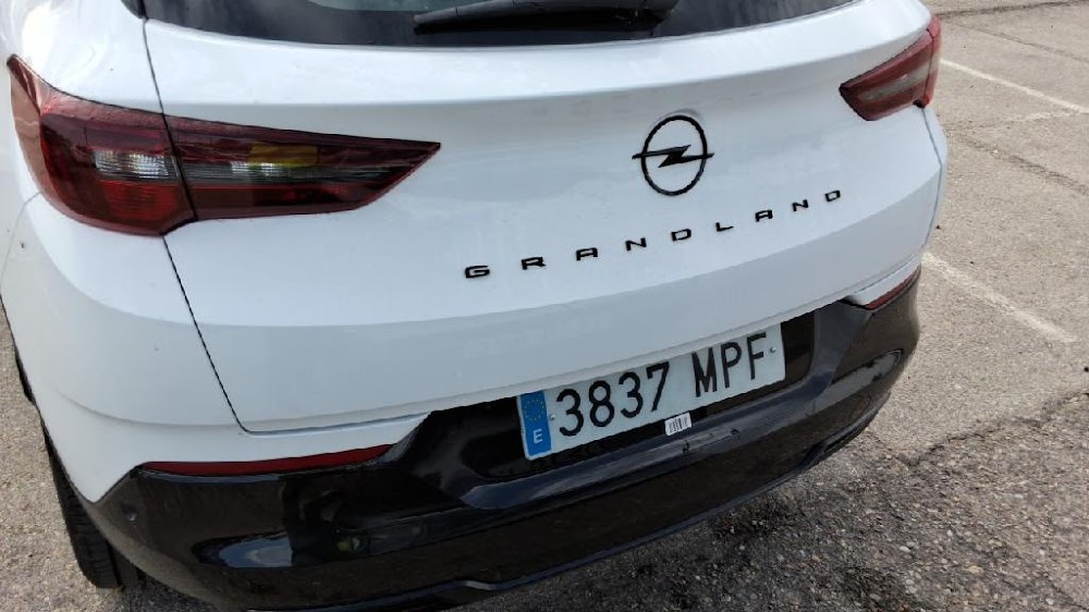 Opel Grandland Grandland GS 1.2T XHT MT6 S/S 130 CV (96kW)