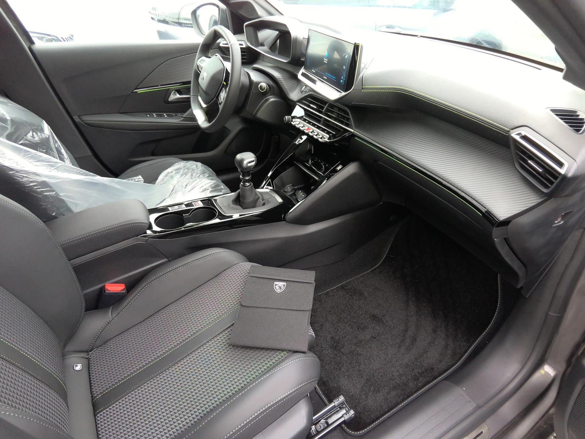 Peugeot 208 PureTech 100 S&S BVM6 GT 2023