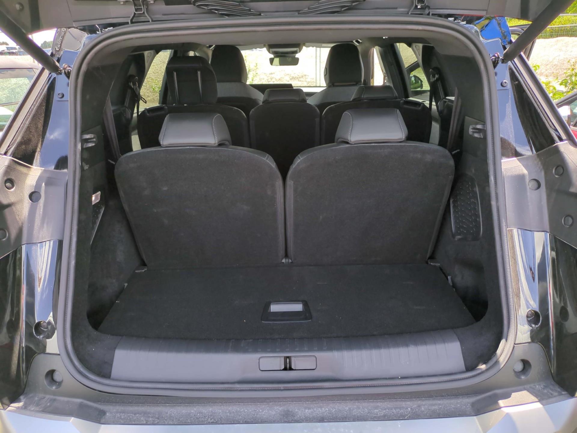 Peugeot 5008 Hybrid 145 e-DCS6 GT 2025