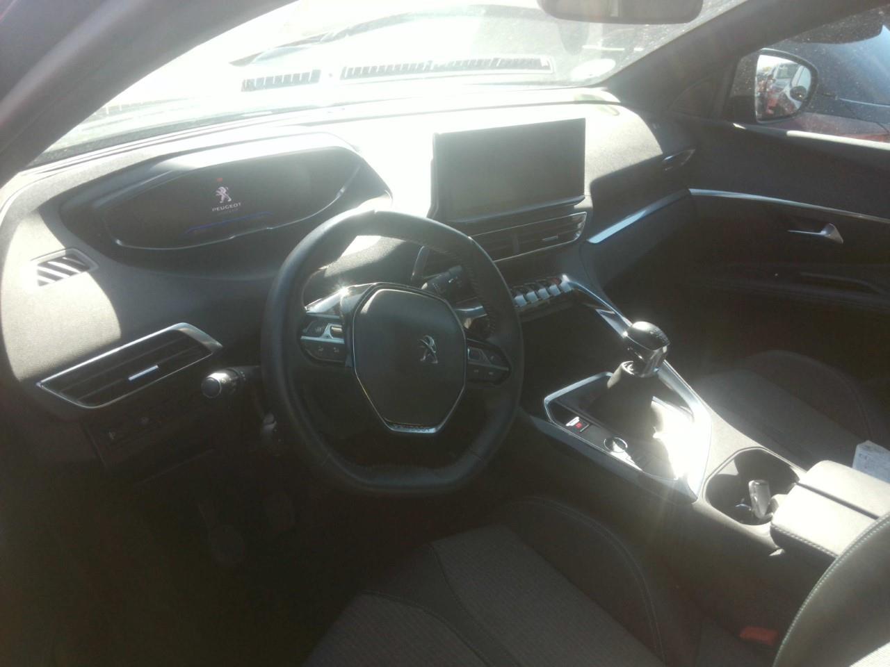 Peugeot 3008 3008 Allure Pack Gasolina 130 S&S 6 Vel. MAN