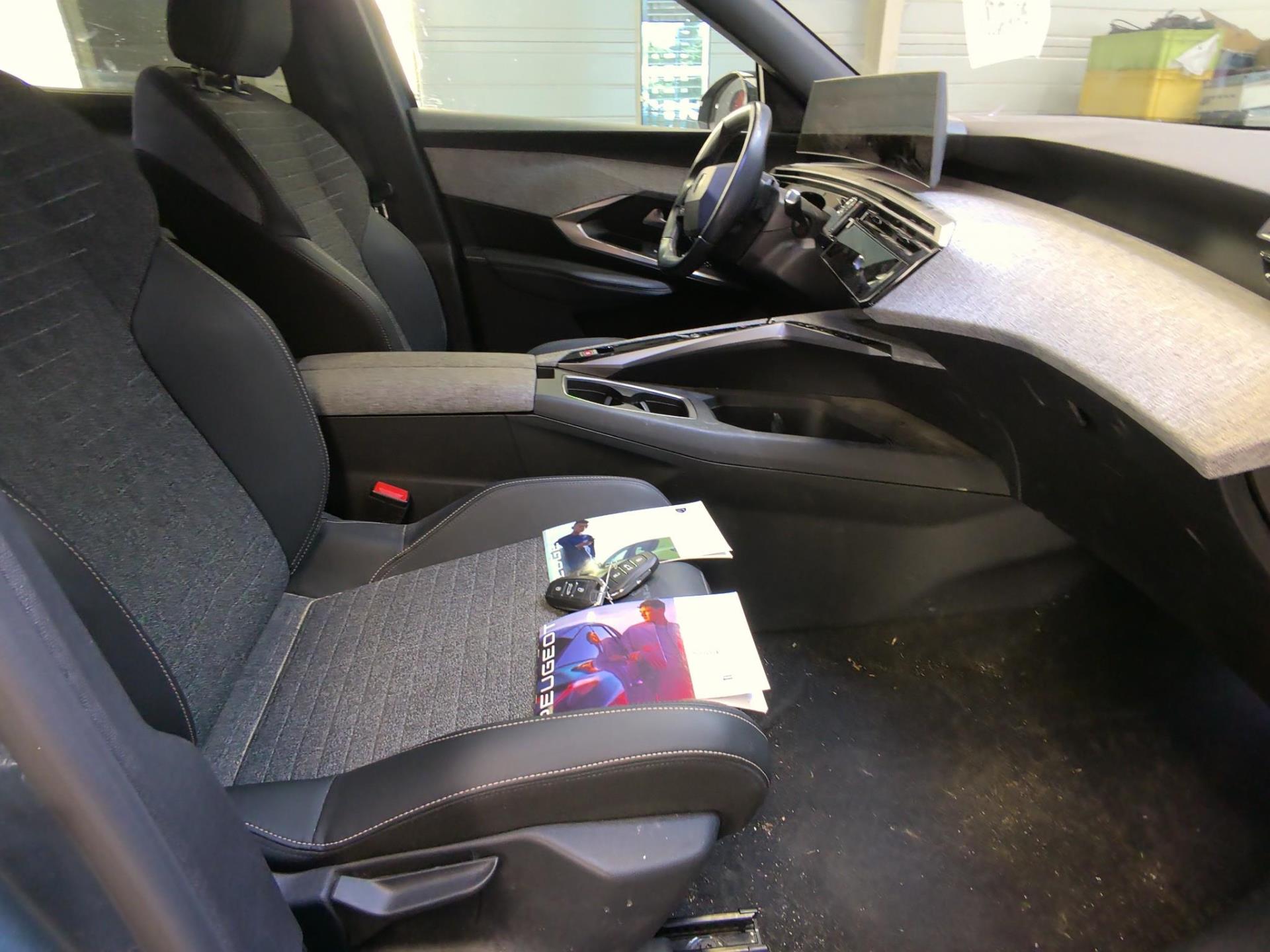 Peugeot 5008 Electrique 210 ch 73 kWh Allure 2025