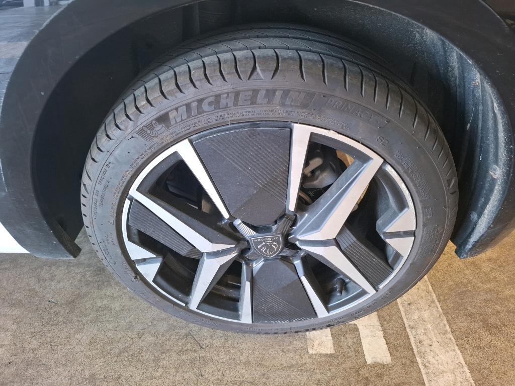 Peugeot 208 Hybrid 136 e-DCS6 GT 2024