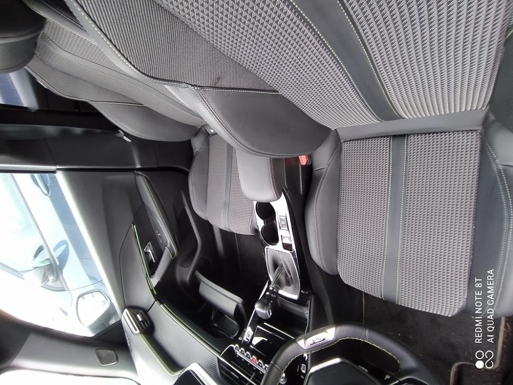 Foto Peugeot 2008 12
