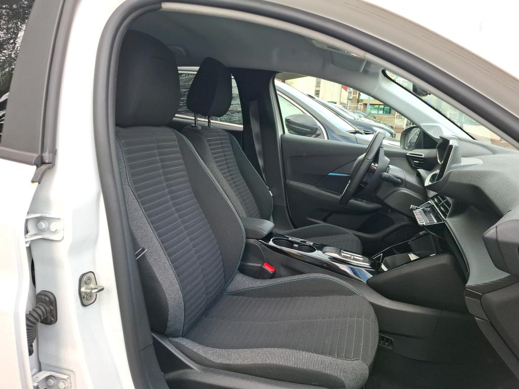 Peugeot 208 Electrique 50 kWh 136ch Style 2024