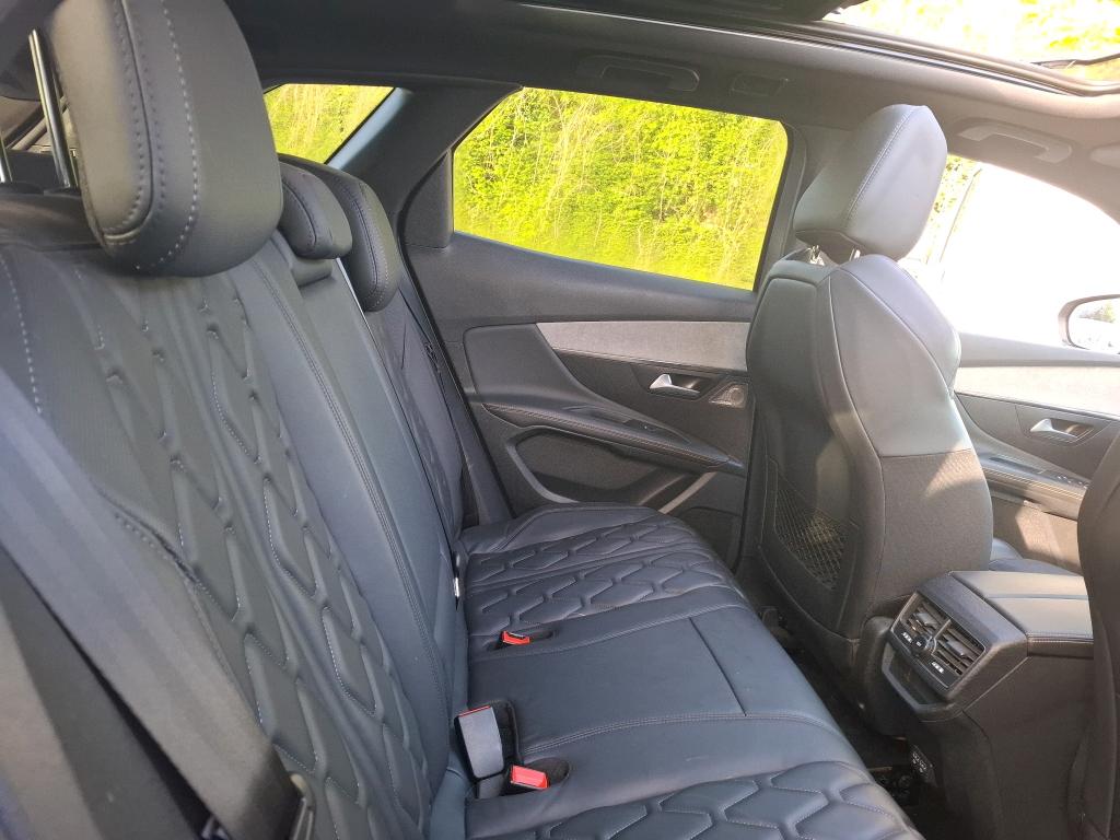 Peugeot 3008 Hybrid4 300 e-EAT8 GT 2022