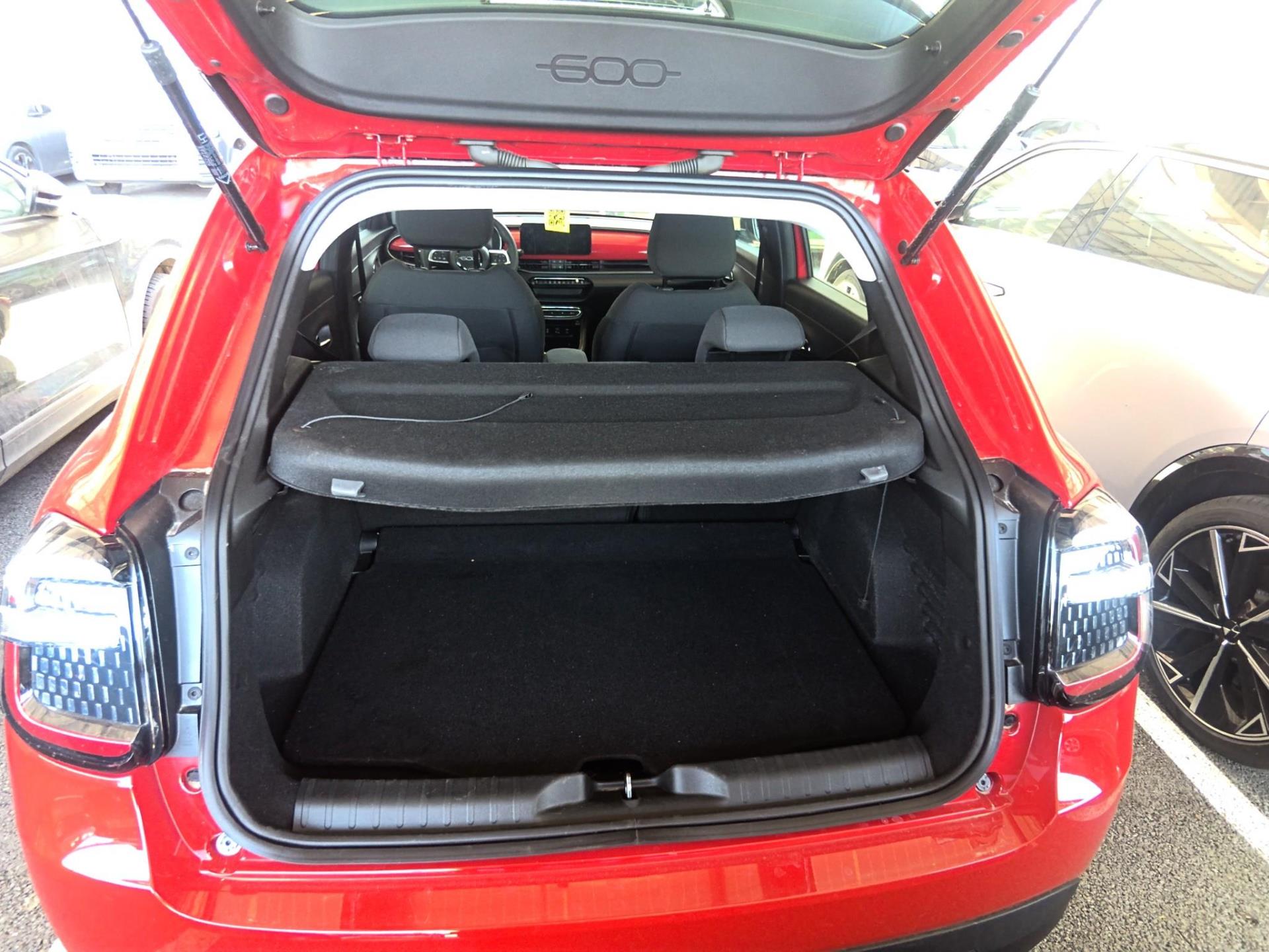 FIAT 600 T-Gen 3 1.2 Hybrid 145ch eDCT6 Pop 2025