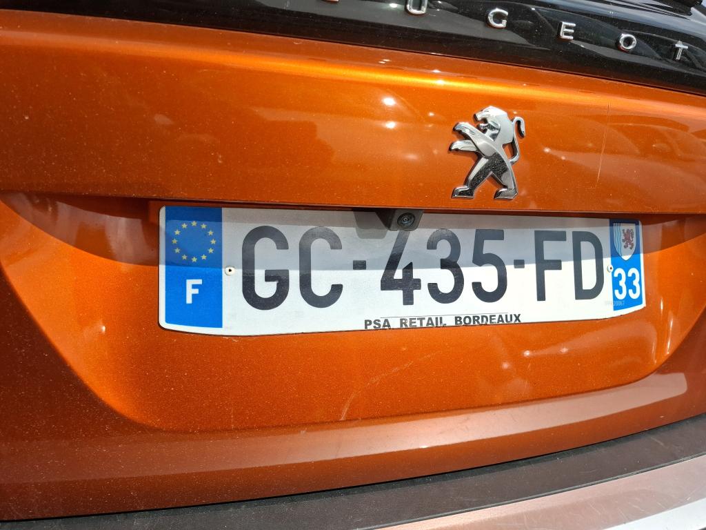 Peugeot 2008 BlueHDi 130 S&S EAT8 Allure 2021