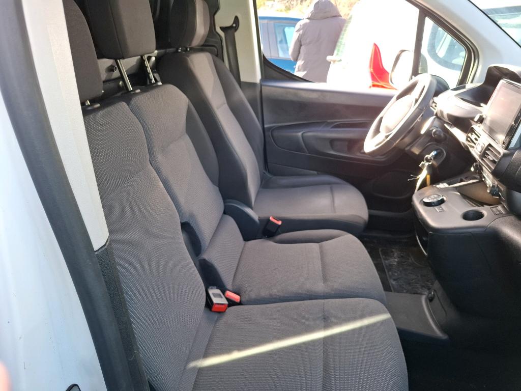 Peugeot PARTNER FOURGON STANDARD 650 KG BLUEHDI 130 S&S EAT8 ASPHALT 2021