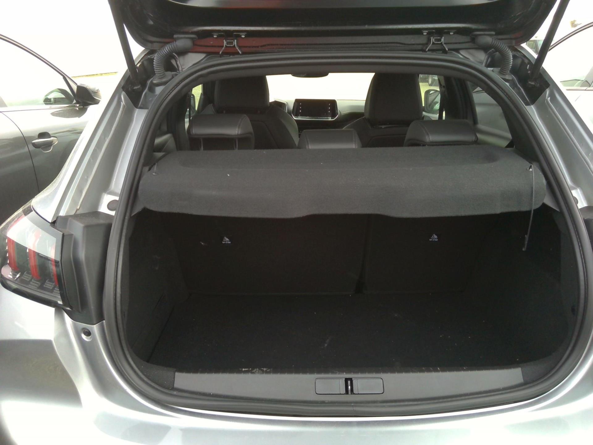 Peugeot 208 PureTech 100 S&S EAT8 GT 2023