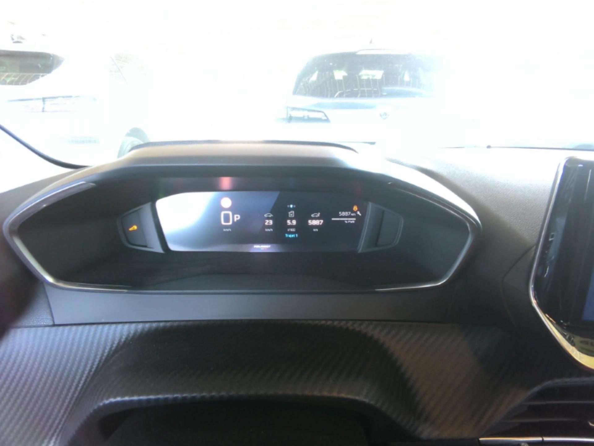 Peugeot 208 Hybrid 100 e-DCS6 Allure 2025