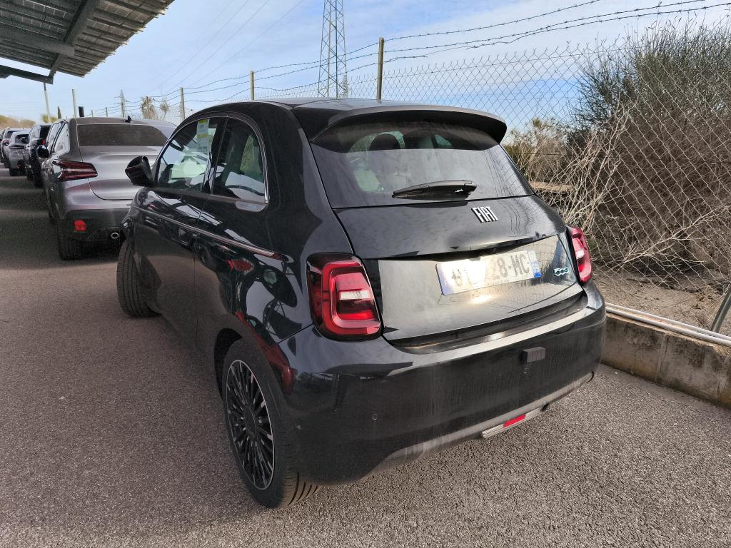 FIAT 500 3+1 e 118 ch La Prima 2023