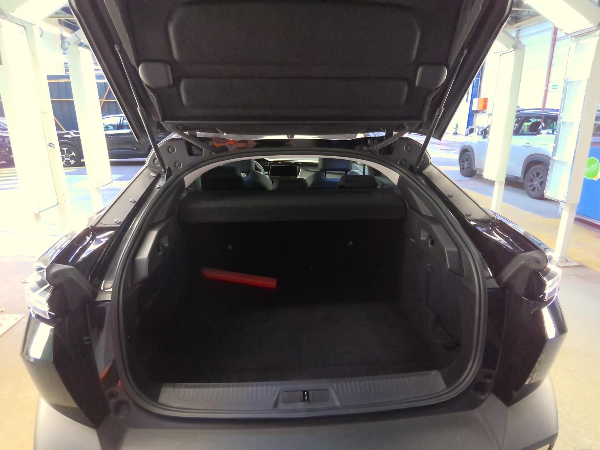 Peugeot 408 Hybrid 136 e-DCS6 Allure 2025