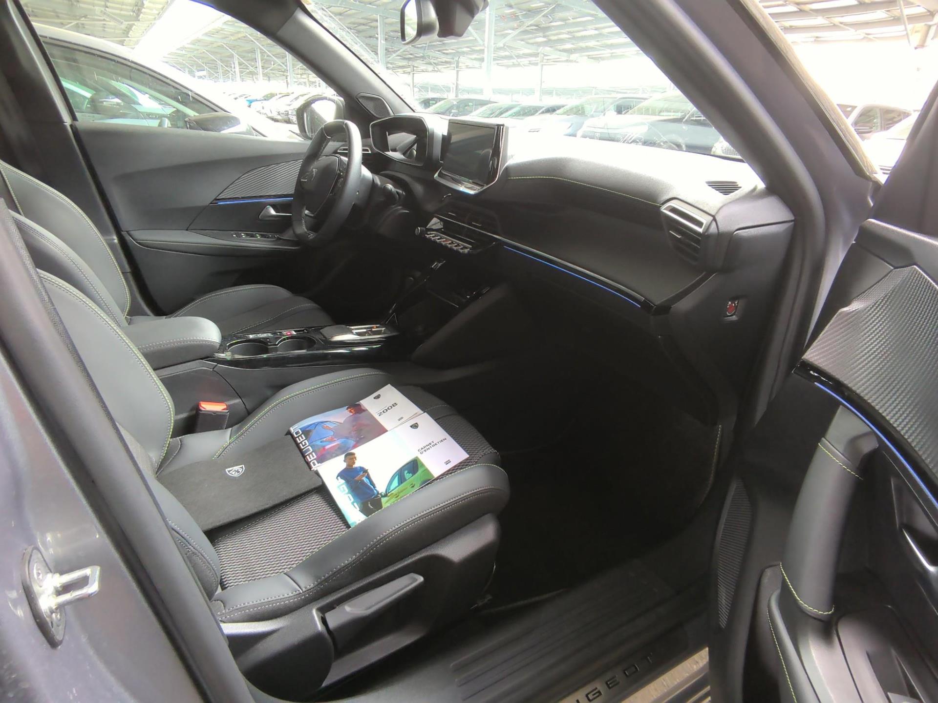 Peugeot 2008 Hybrid 145 ch e-DCS6 GT 2026