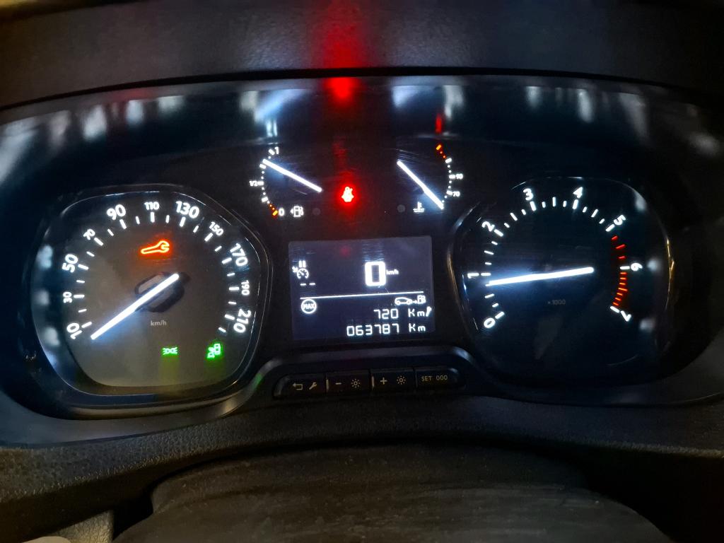 Peugeot EXPERT FGN TOLE STANDARD 2.0 BLUEHDI 120 S&S BVM6 ASPHALT 2020