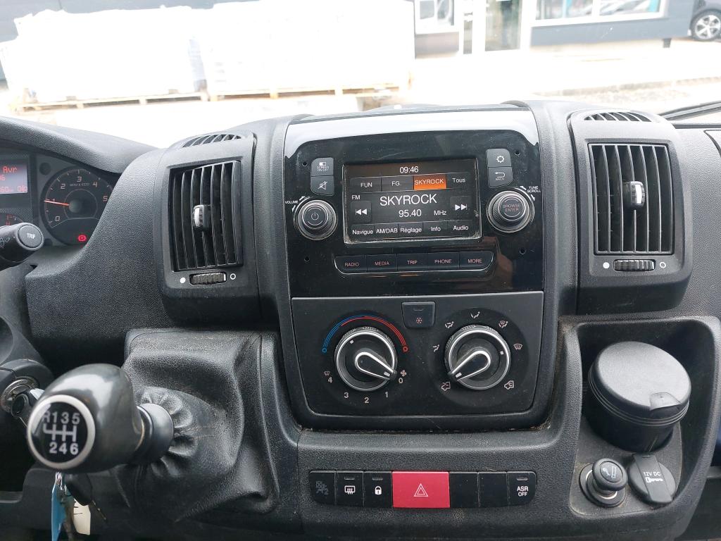 Peugeot BOXER TOLE 330 L2H2 BLUEHDI 120 S&S PREMIUM 2021