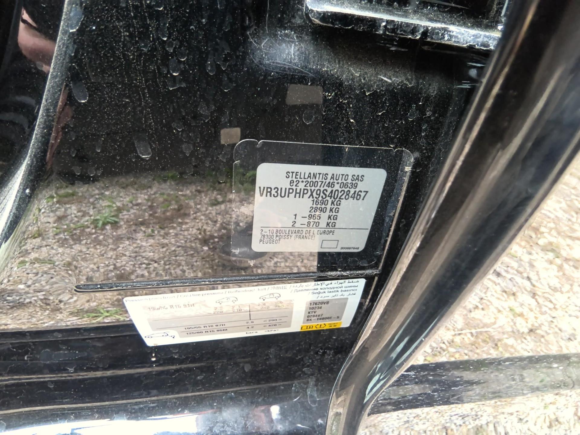 Peugeot 208 Hybrid 100 e-DCS6 Allure 2025