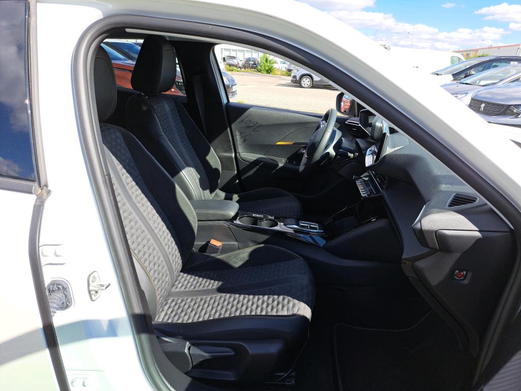 Peugeot 2008 Electrique 136 ch Roadtrip 2022