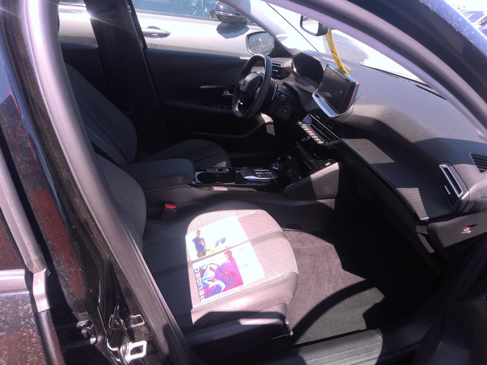 Peugeot 208 Hybrid 110 ch e-DCS6 Allure 2025