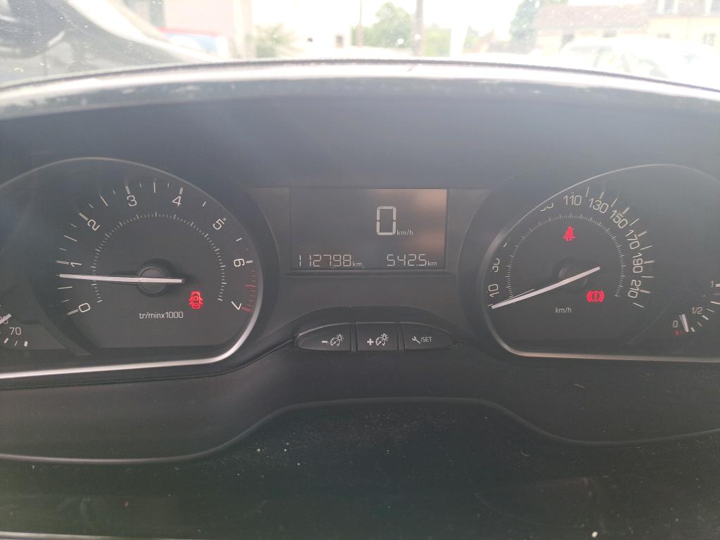 Peugeot 208 PURETECH 82 S&S BVM5 ACTIVE BUSINESS R' 2019