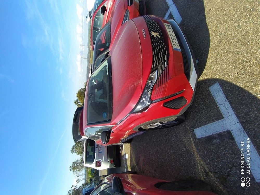 Foto Peugeot 3008 Hybrid 5
